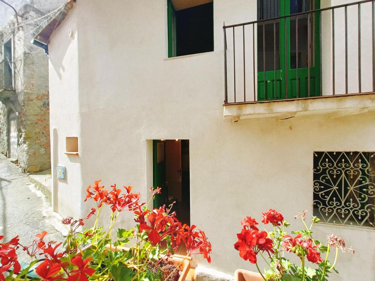 Albergo Diffuso Borgo Santa Caterina "Vintage" Castiglione De Sicilia Luaran gambar