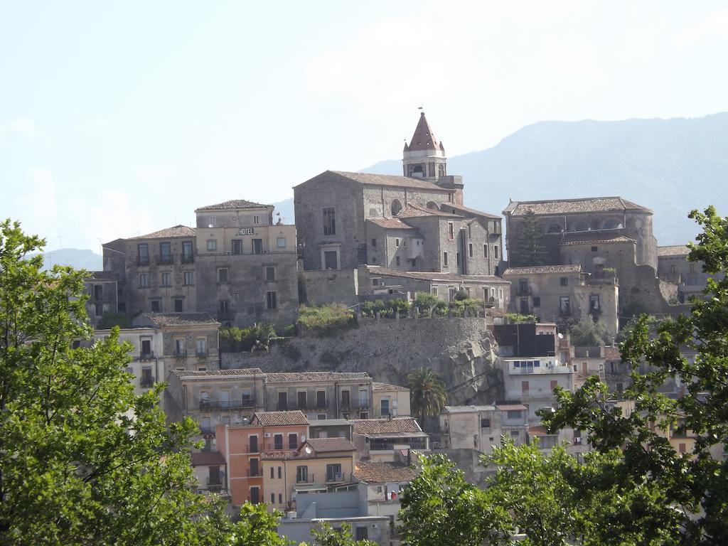 Albergo Diffuso Borgo Santa Caterina "Vintage" Castiglione De Sicilia Luaran gambar